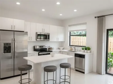 12525 NW 23rd Place Miami FL 33167