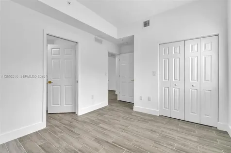 584 NW 35th Street Miami FL 33127