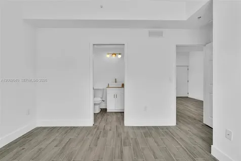 584 NW 35th Street Miami FL 33127