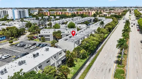 130 NW 87th Avenue Miami FL 33172