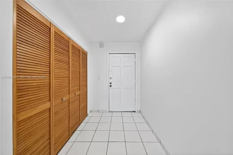 130 NW 87th Avenue Miami FL 33172
