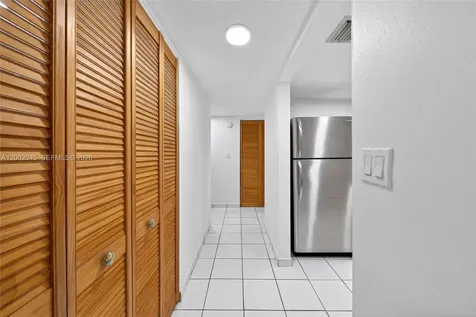 130 NW 87th Avenue Miami FL 33172