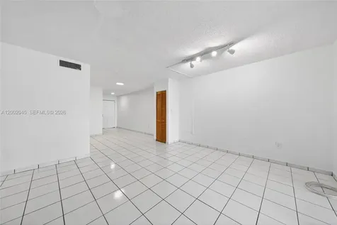 130 NW 87th Avenue Miami FL 33172