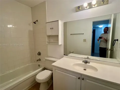 5102 NW 79th Avenue Doral FL 33166