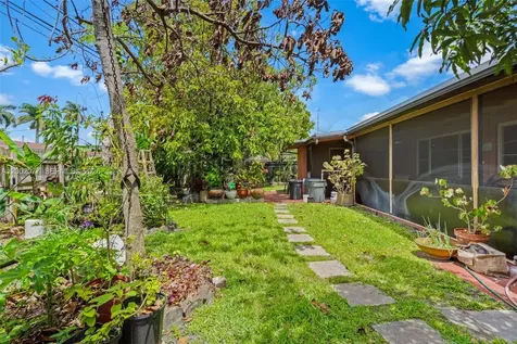 20054 NW 12th Place Miami Gardens FL 33169