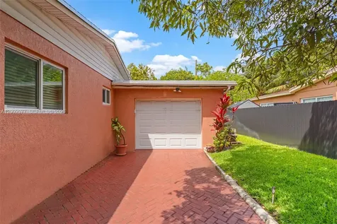 20054 NW 12th Place Miami Gardens FL 33169