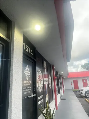 1576 NE 205th Terrace Miami FL 33179