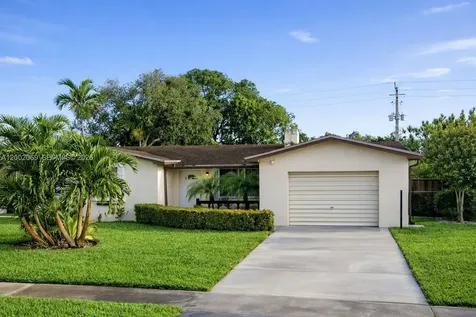 4323 Harrison Street Hollywood FL 33021