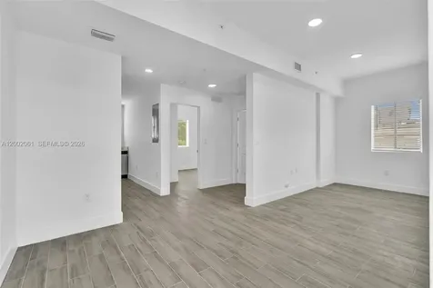 584 NW 35th Street Miami FL 33127