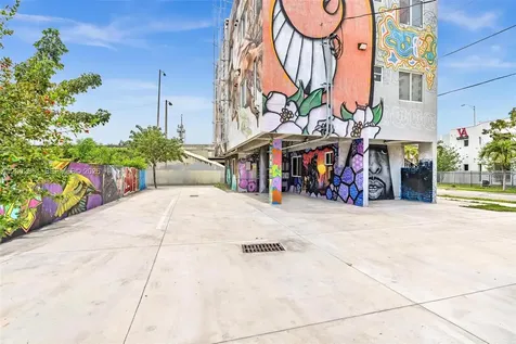 584 NW 35th Street Miami FL 33127
