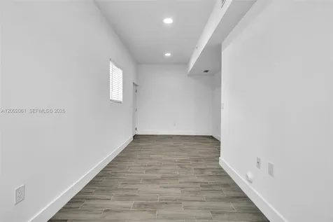 584 NW 35th Street Miami FL 33127