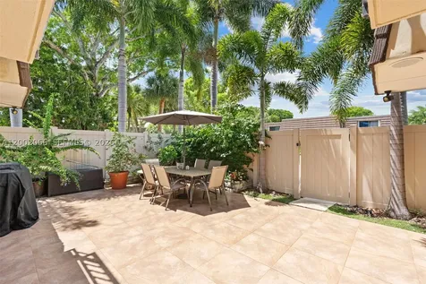 7124 71st Way West Palm Beach FL 33407