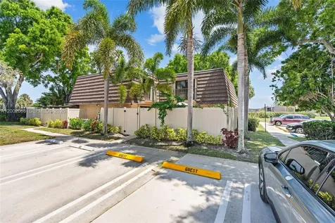 7124 71st Way West Palm Beach FL 33407