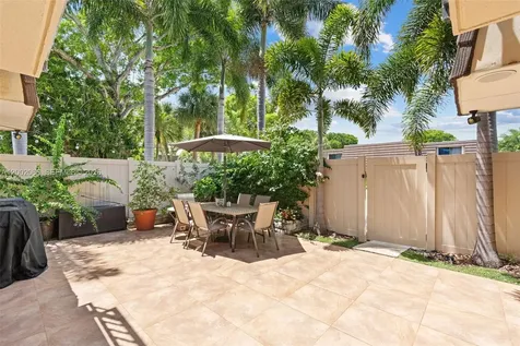 7124 71st Way West Palm Beach FL 33407