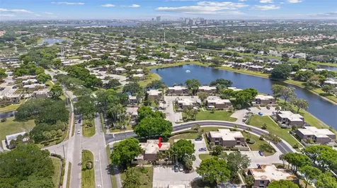 7124 71st Way West Palm Beach FL 33407