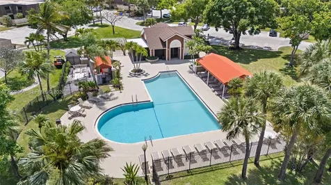 7124 71st Way West Palm Beach FL 33407
