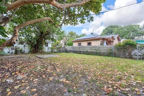 1810 NW 47th Street Miami FL 33142
