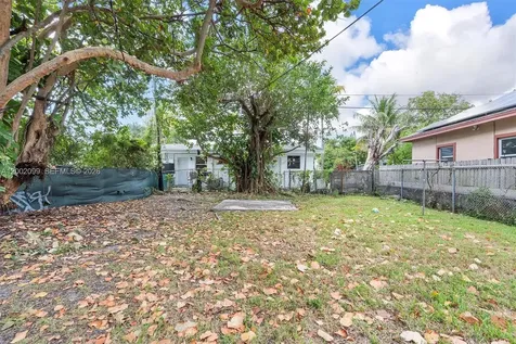 1810 NW 47th Street Miami FL 33142