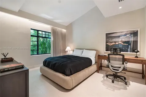 1735 Michigan Avenue Miami Beach FL 33139