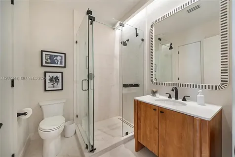 1735 Michigan Avenue Miami Beach FL 33139