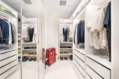 1735 Michigan Avenue Miami Beach FL 33139