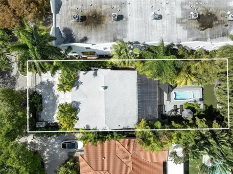 1735 Michigan Avenue Miami Beach FL 33139