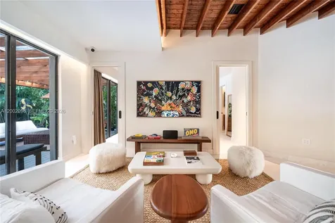 1735 Michigan Avenue Miami Beach FL 33139
