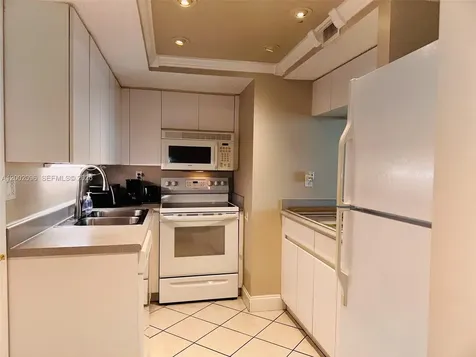 18000 N Bay Road Sunny Isles Beach FL 33160