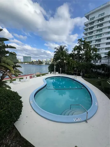 10281 E Bay Harbor Drive Bay Harbor Islands FL 33154