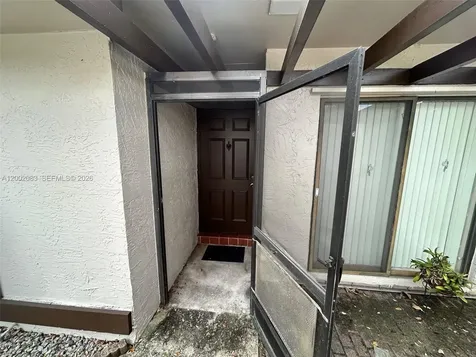 1540 NW 98th Terrace Pembroke Pines FL 33024