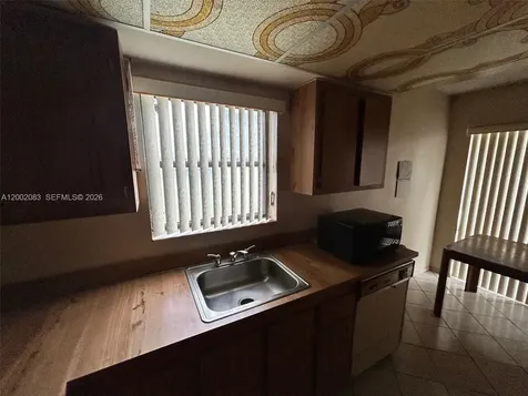 1540 NW 98th Terrace Pembroke Pines FL 33024