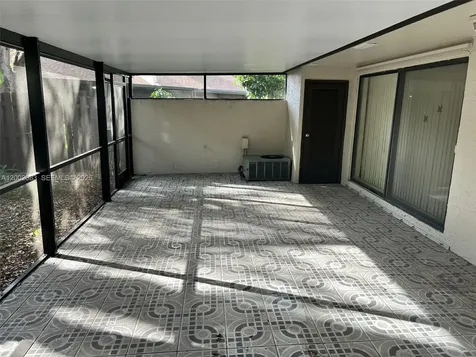 1540 NW 98th Terrace Pembroke Pines FL 33024