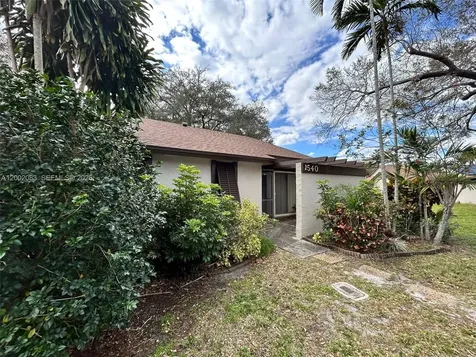 1540 NW 98th Terrace Pembroke Pines FL 33024