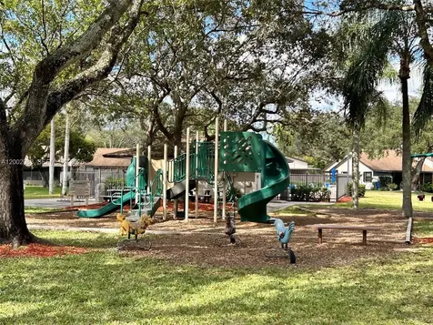 1540 NW 98th Terrace Pembroke Pines FL 33024