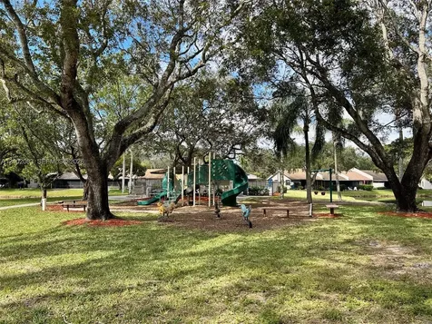 1540 NW 98th Terrace Pembroke Pines FL 33024