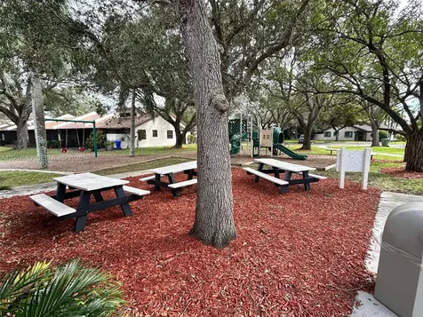 1540 NW 98th Terrace Pembroke Pines FL 33024