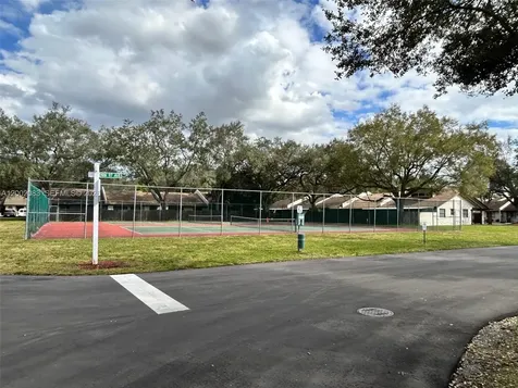 1540 NW 98th Terrace Pembroke Pines FL 33024