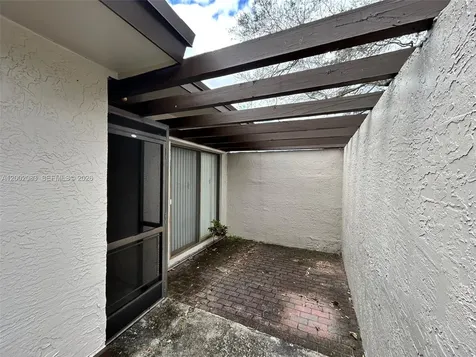 1540 NW 98th Terrace Pembroke Pines FL 33024