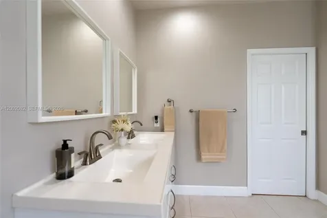 Weston FL 33327