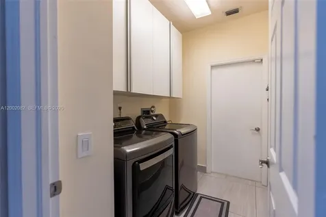 Weston FL 33327