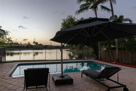 Weston FL 33327