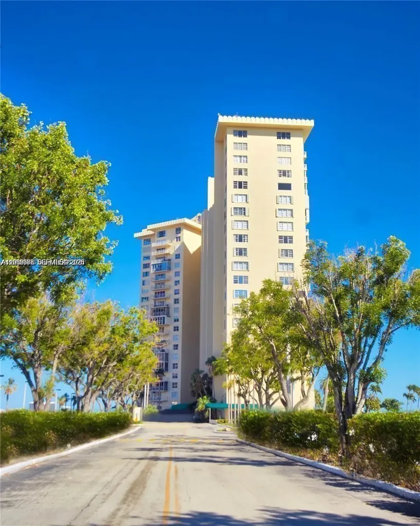 11111 Biscayne Boulevard Miami FL 33181