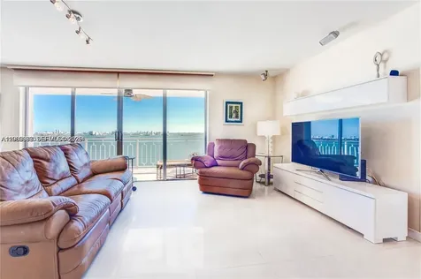 11111 Biscayne Boulevard Miami FL 33181