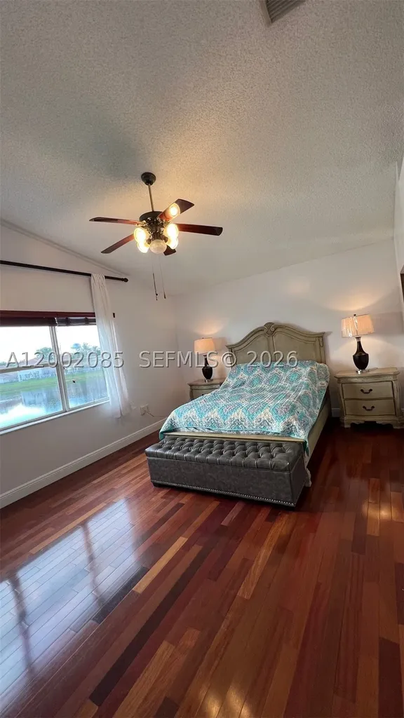 1590 Seagrape Way Hollywood FL 33019