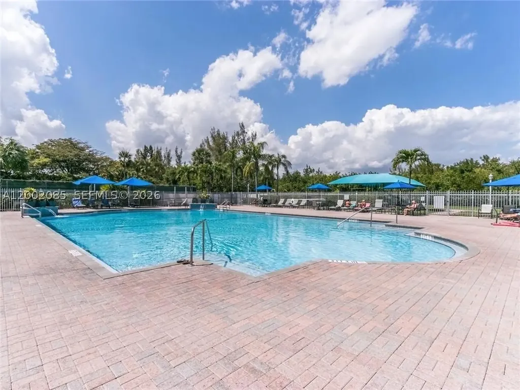 1590 Seagrape Way Hollywood FL 33019