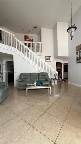 1590 Seagrape Way Hollywood FL 33019