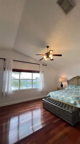 1590 Seagrape Way Hollywood FL 33019