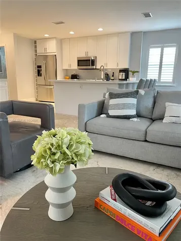 3081 Matilda Street Miami FL 33133