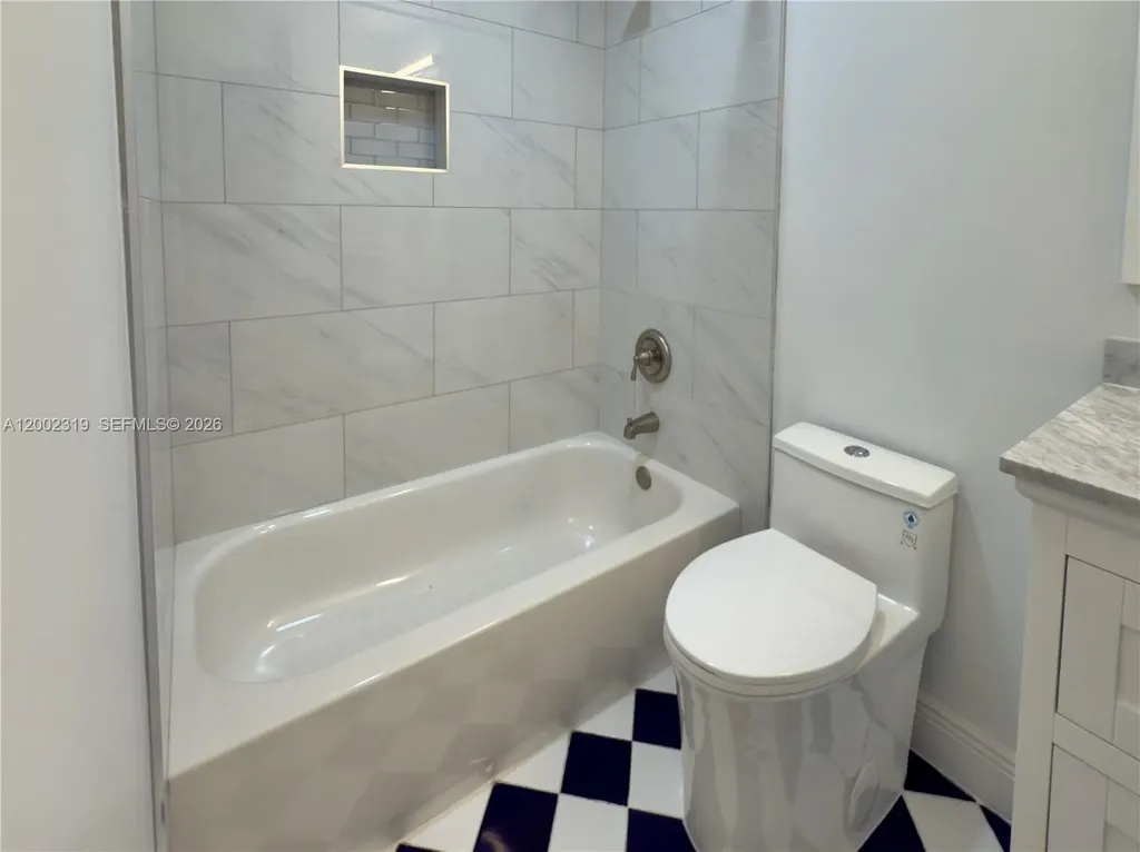 12070 Alternate A1a Palm Beach Gardens FL 33410