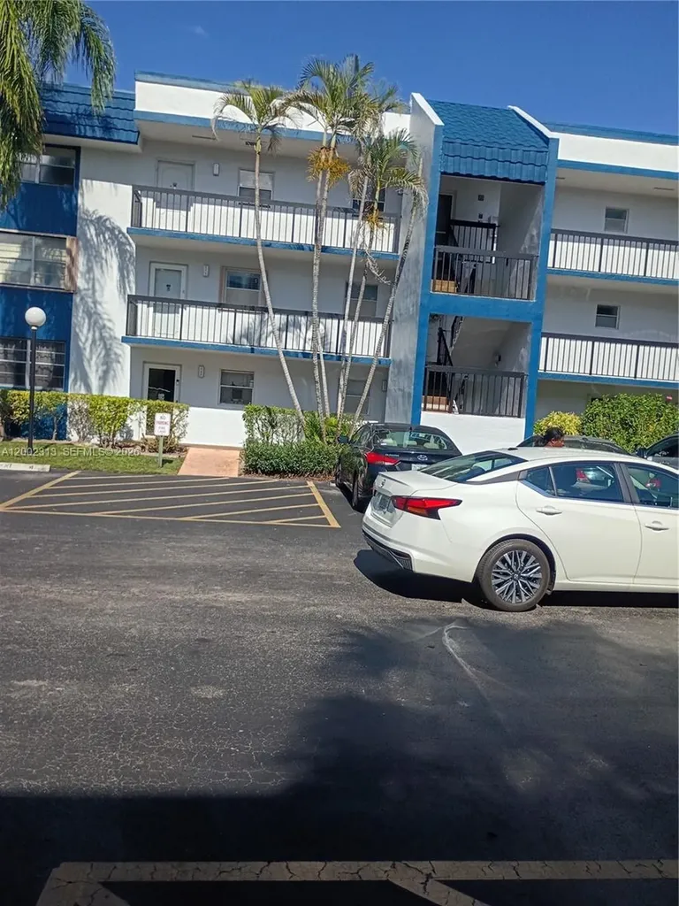 3040 Holiday Springs Boulevard Margate FL 33063